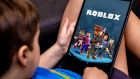 Roblox скоро ще започне да разделя потребителите по възраст, като предстои задължително верифициране